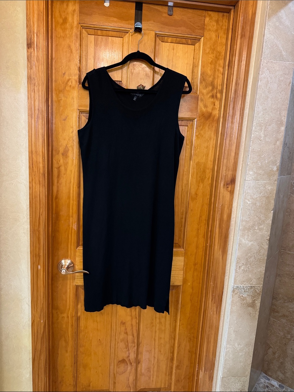 Classic Ming Wang Black Sleeveless Shift Dress